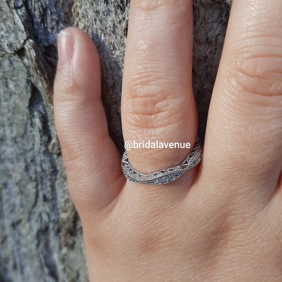 New Silver Elegance Ring - Picture 6 of 8